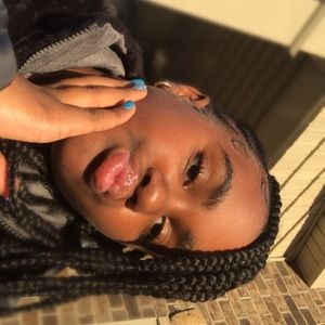 Meet your Posher, Jada